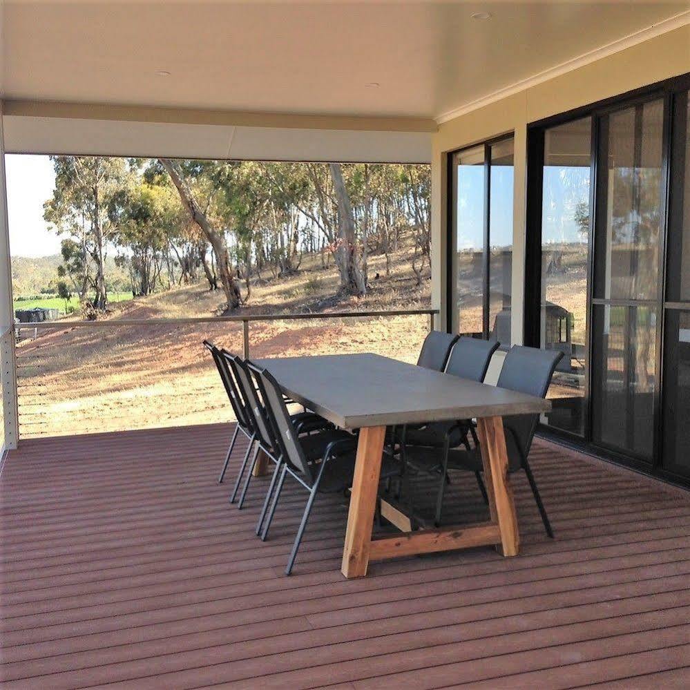Neagles Retreat Villas Clare Exterior photo